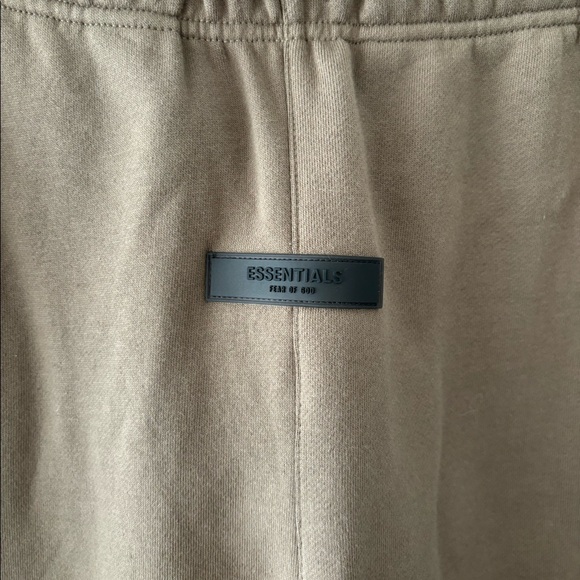NWT Essentials Fear Of God Sweatpants in wood S - Picture 6 of 10